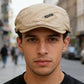 A classic flat cap for all seasons – breathable, comfortable and timeless – ideal for leisure and everyday wear