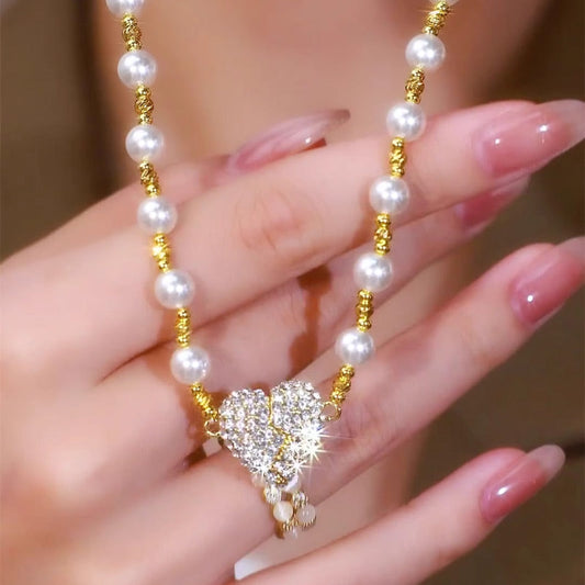Magnetic Heart Pearl Necklace
